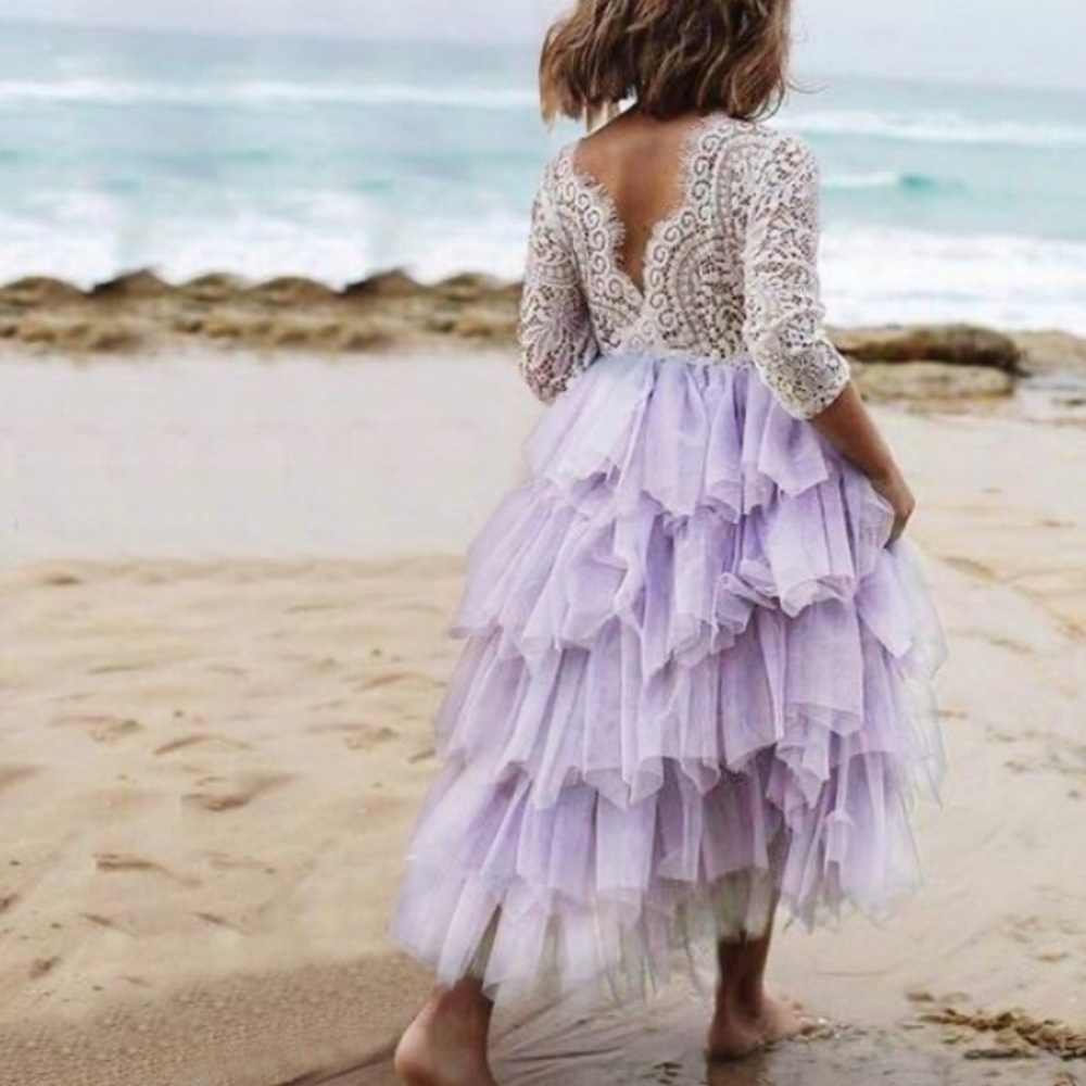 Size M size 8-10, purple lace tulle dress PURPLE